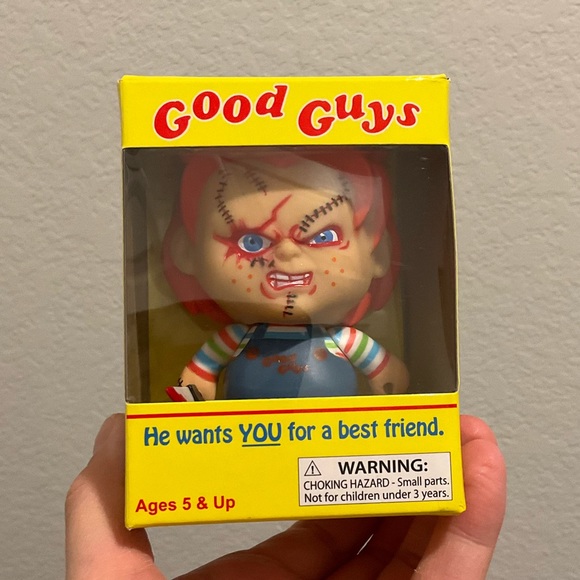 Universal Studios - UniMinis - Good Guys Chucky Figure - Picture 1 of 6